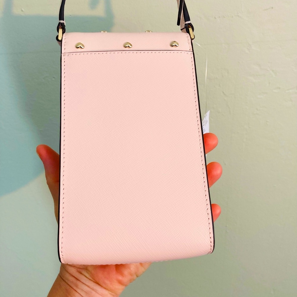 Kate Spade Staci Studded Hearts cellphone crossbody purse NWT - Picture 3 of 4